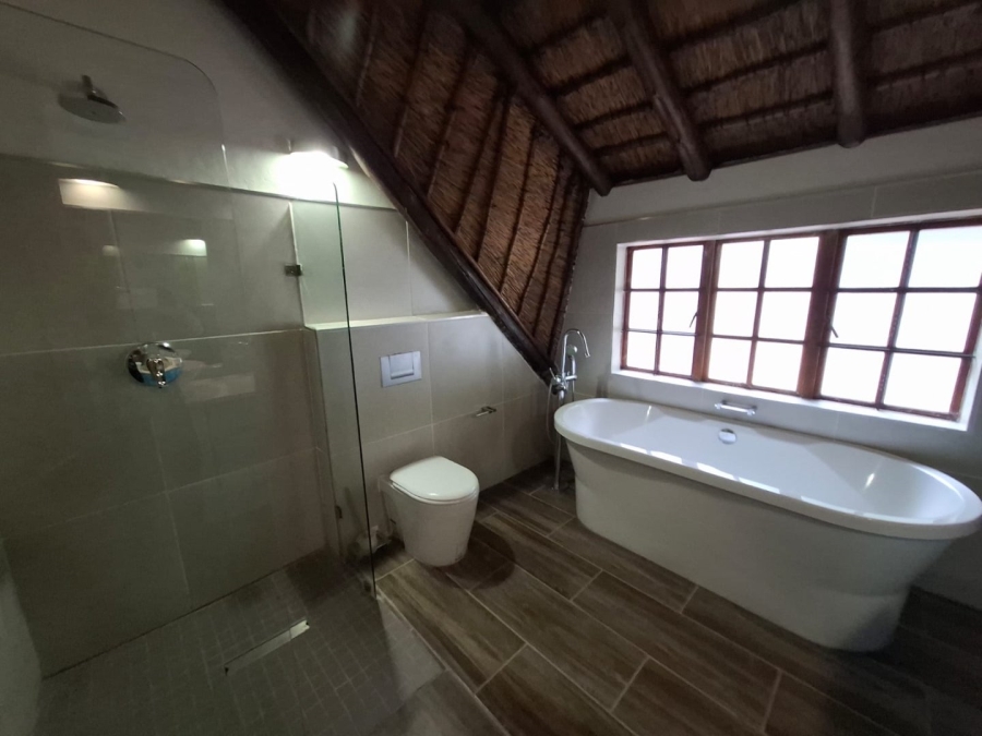 5 Bedroom Property for Sale in Cashan North West